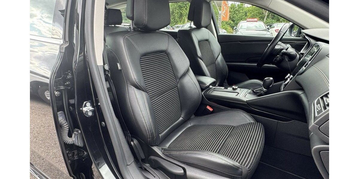 Renault Talisman 1.6 dCi LIMITED/NAVI/LEDER/SCHECKHEFT 147.807 km 11.900 &euro; Villingen-Schwenningen 78054