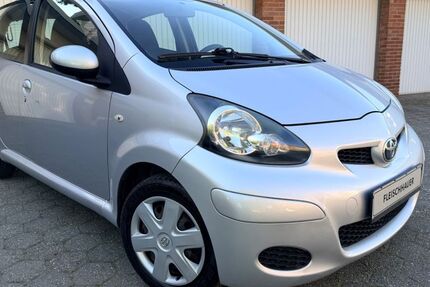 Toyota Aygo (X) 118.000 km 2.850 &euro; Mönchengladbach 41061