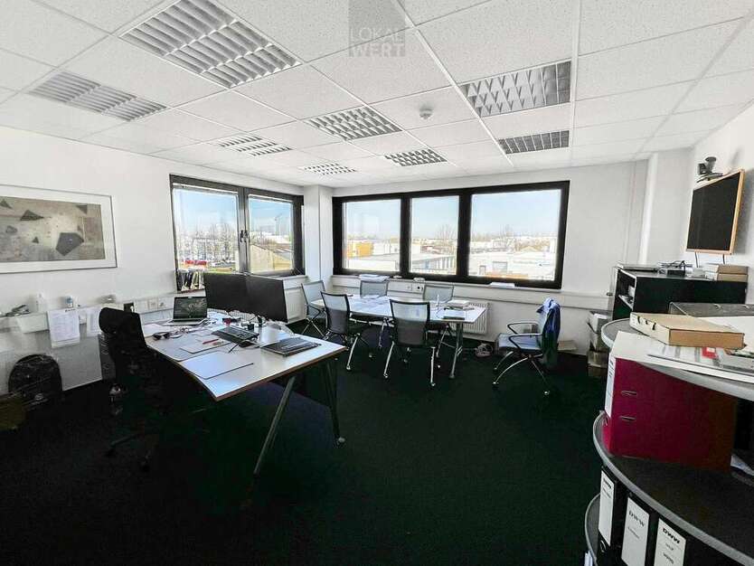Büro in Düren 1.830 € 150 m²
