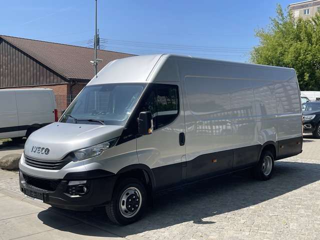 IVECO Daily 240.000 km 20.900 € Berlin 12681