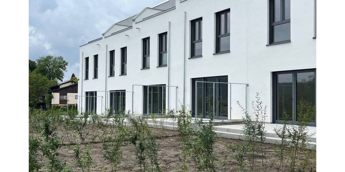 Reihenmittelhaus Bad Säckingen - 5 Zimmer, 150 m&sup2;, 2.300&euro; | Angebot:20965331