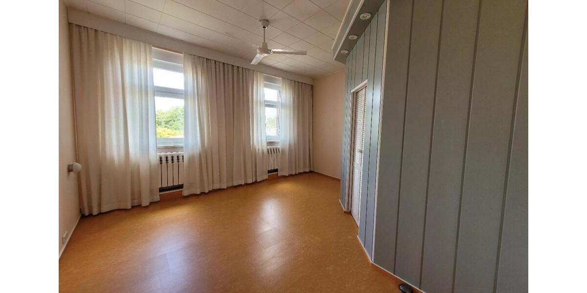 Mehrfamilienhaus, Wohnhaus Beetzendorf - 13 Zimmer, 360 m&sup2;, 265.000&euro; | Angebot:25308938