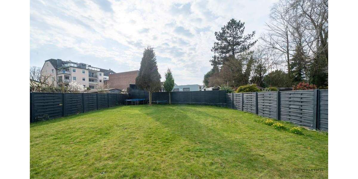 Einfamilienhaus Leichlingen - 8 Zimmer, 176 m&sup2;, 649.000&euro; | Angebot:25669323