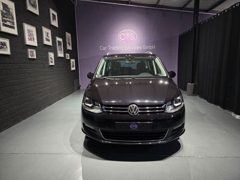 VW Sharan 193.774 km 15.800 € Düsseldorf 40476