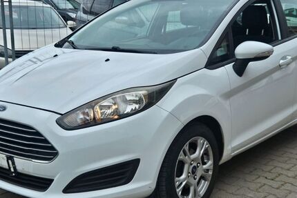 Ford Fiesta 193.500 km 3.499 &euro; düren 52349