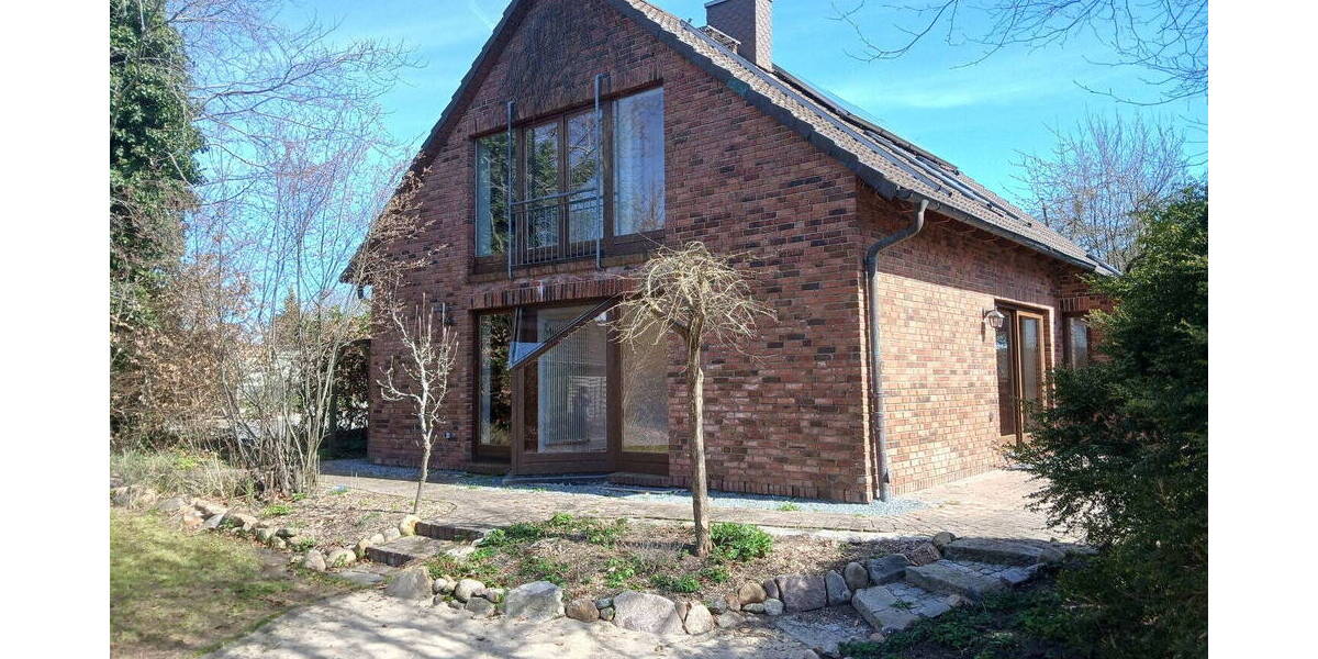 Einfamilienhaus Büdelsdorf - 6 Zimmer, 140 m&sup2;, 415.000&euro; | Angebot:26214890