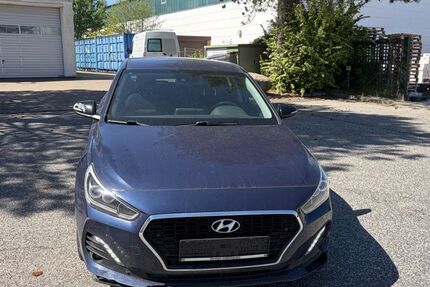Hyundai i30 144.469 km 9.490 &euro; Barsbüttel 22885