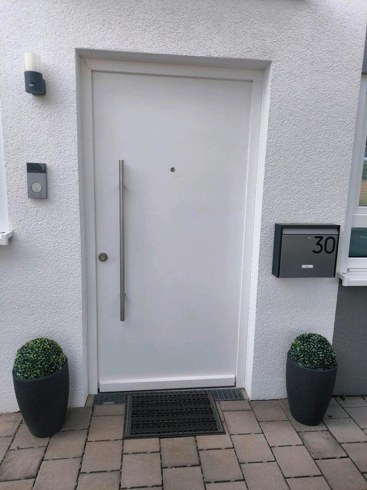 Modernes ReihenhausWohnung in bester Lage von Öhringen