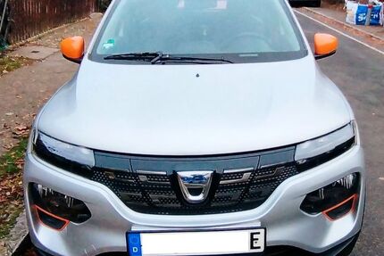 Dacia Spring 67.000 km 10.400 &euro; Berlin 12247