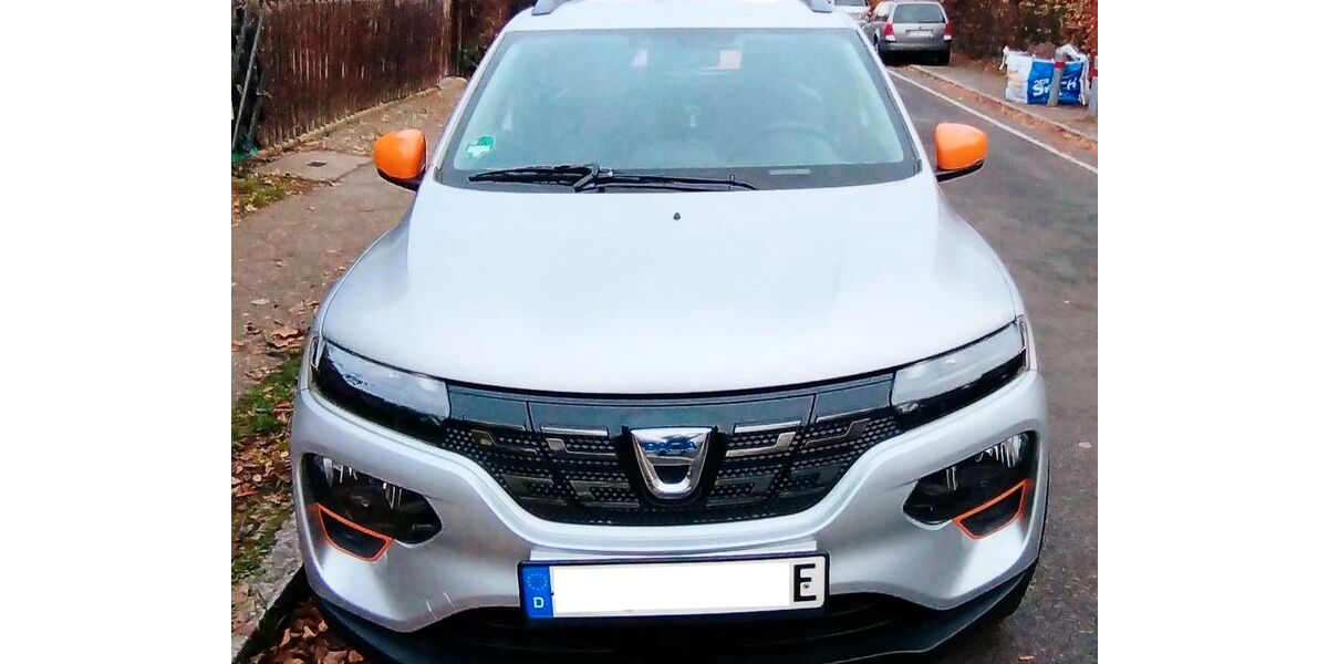 Dacia Spring 67.000 km 10.400 &euro; Berlin 12247