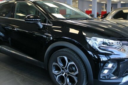 Renault Captur TCe Mild Hybrid 140 GPF TECHNO FAST TRACK 67.397 km 14.980 &euro; Euskirchen 53881