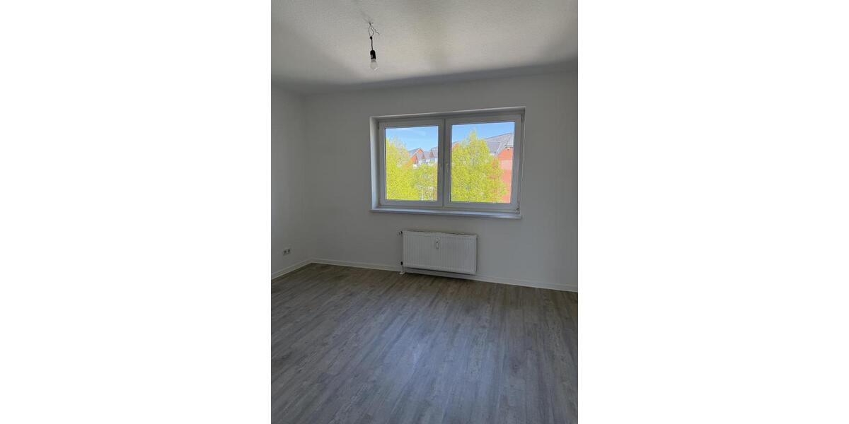 Etagenwohnung Kyritz - 3 Zimmer, 75 m&sup2;, 585&euro; | Angebot:26587668