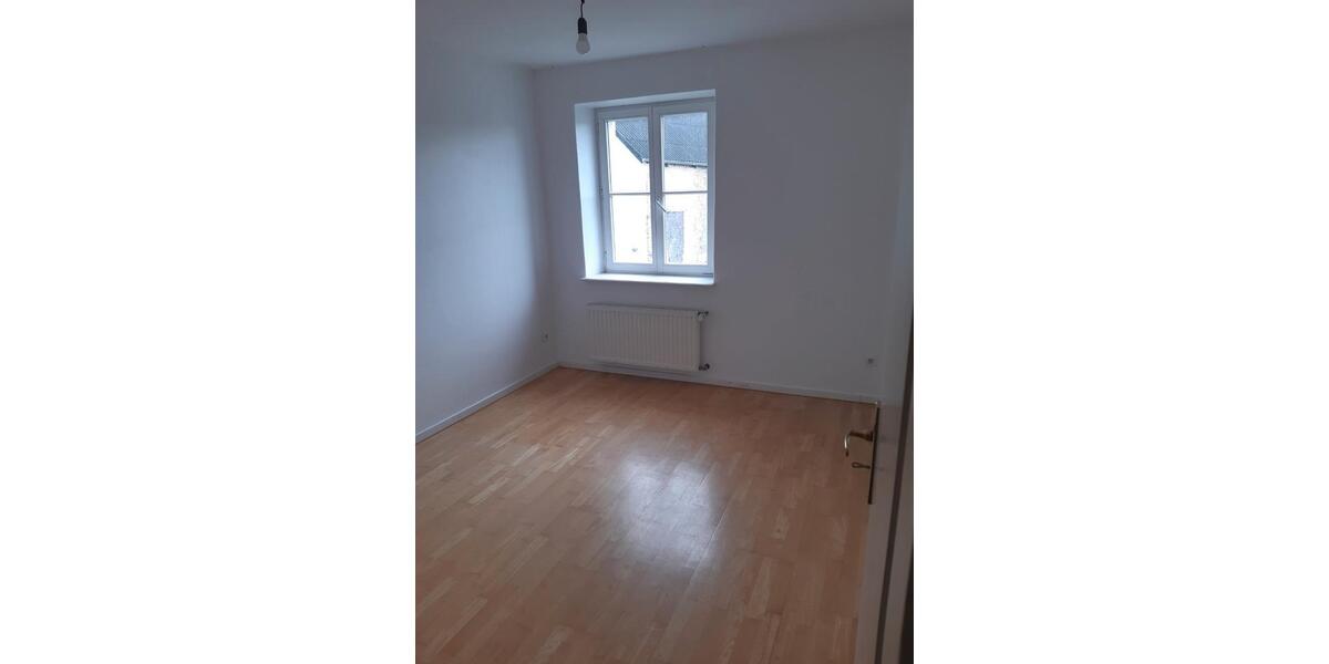 Etagenwohnung Saarburg - 5 Zimmer, 105 m&sup2;, 900&euro; | Angebot:26311752