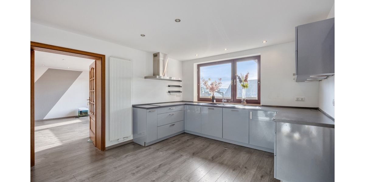 Ländliche Idylle trifft Komfort – Freistehendes Einfamilienhaus mit Einliegerwohnung in Hellenthal - Einfamilienhaus Hellenthal | Angebot:24534923