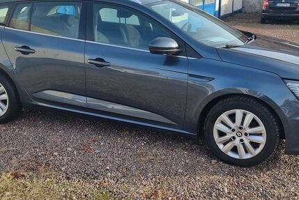 Renault Megane 91.600 km 12.385 &euro; Halle / Saale 06112