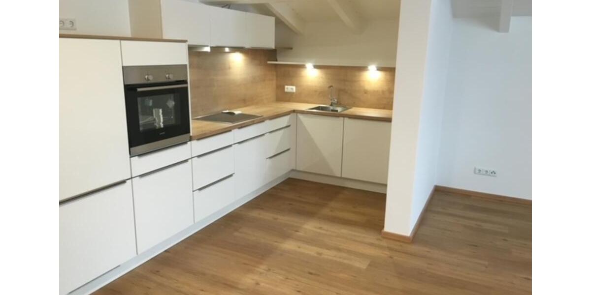 exclusive Dachgeschosswohnung mit großem Südbalkon Loftcharakter 3 zimmer