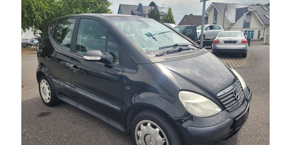 Mercedes-Benz A 160 153.399 km 2.290 &euro; Vettelschoss 53560