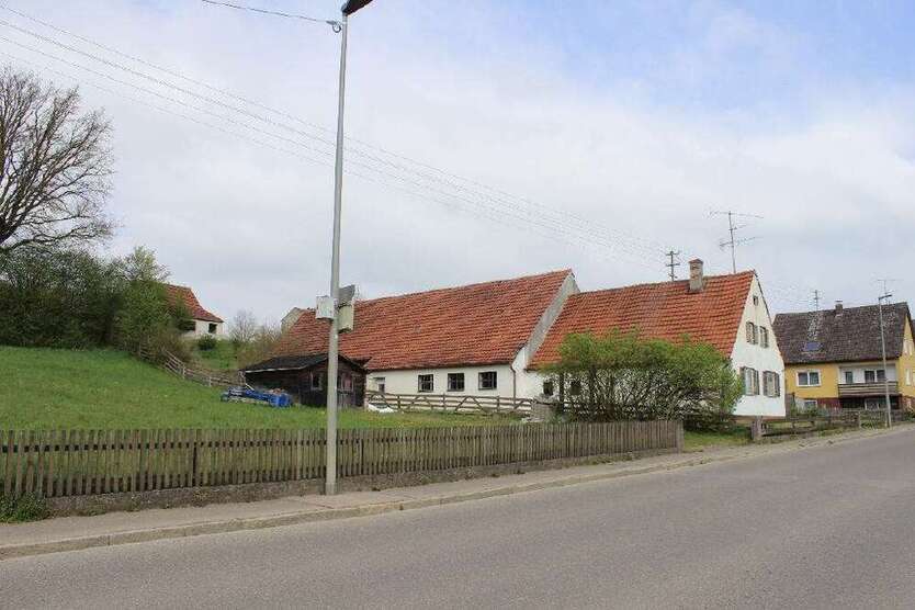 Haus zum Kaufen in Meitingen-Langenreichen 330.000 €