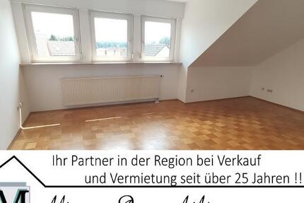 3 Zi. Wohnung (Nr. 5) im DG (2. OG) mit Balkon und Garage