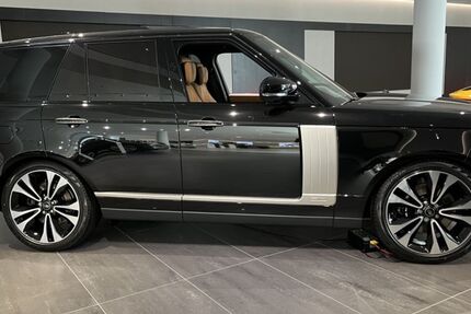 Land Rover Range Rover 26.500 km 82.000 &euro; München 81925