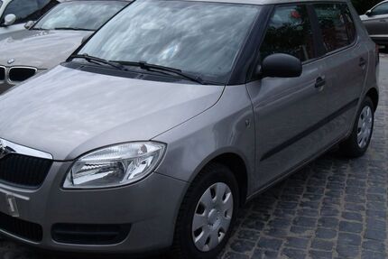 Skoda Fabia 75.200 km 3.950 &euro; Lünen 44532