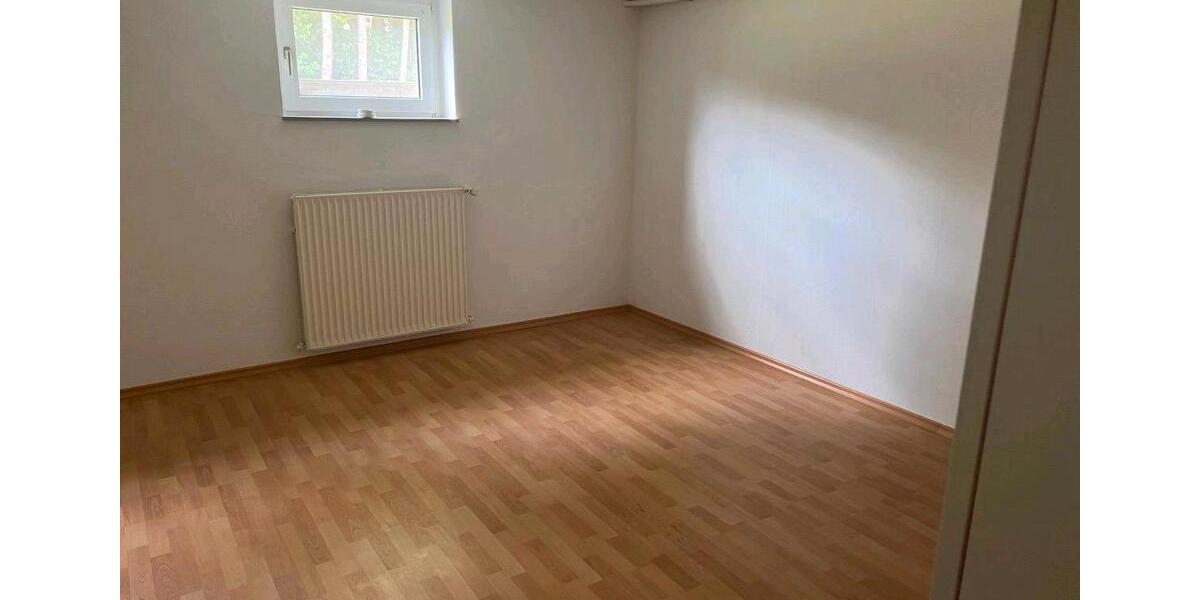 Etagenwohnung Warburg - 4 Zimmer, 105 m&sup2;, 580&euro; | Angebot:26323646