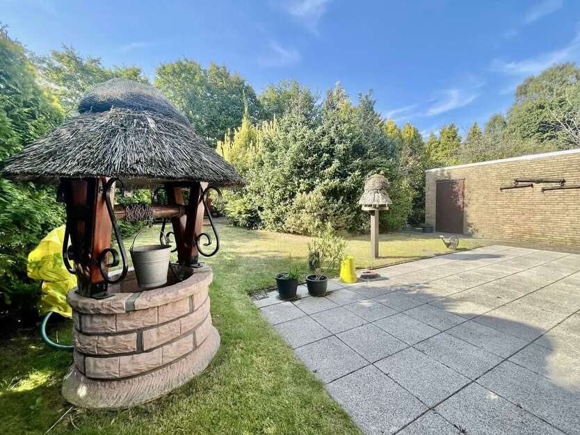 Haus zum Kaufen in Bremen 319.000 € 215 m² 8 zimmer