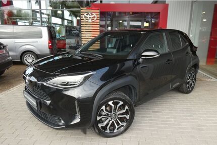 Toyota Yaris Cross 15.600 km 24.650 € Warmsen 31606