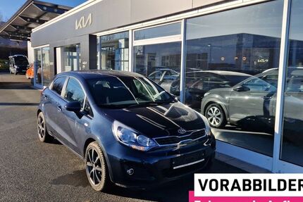 Kia Rio 9.600 km 11.999 &euro; Freiberg 09599