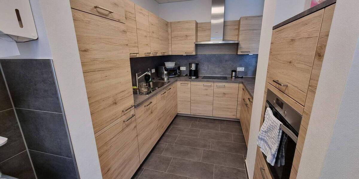 Gewerbeobjekt Meschede - 1 Zimmer, 178 m&sup2;, 1.246&euro; | Angebot:25749571