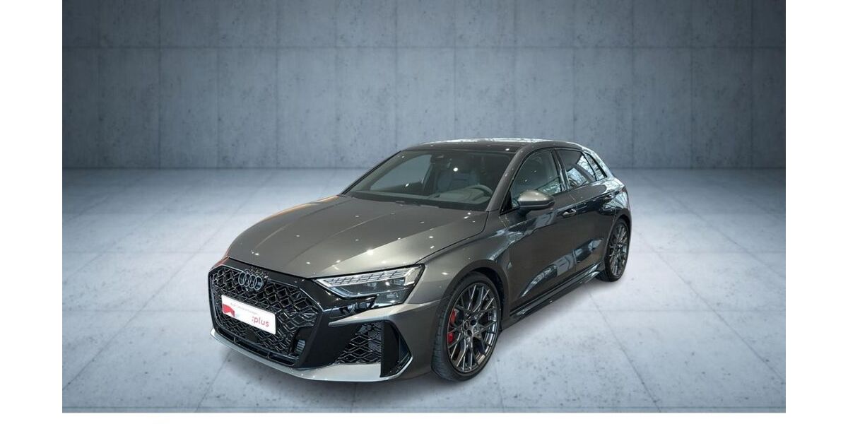 Audi RS3 2.295 km 84.805 &euro; Soltau 29614