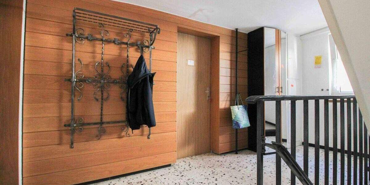 Mehrfamilienhaus, Wohnhaus Stuttgart Heumaden - 9 Zimmer, 398.000&euro; | Angebot:25401806