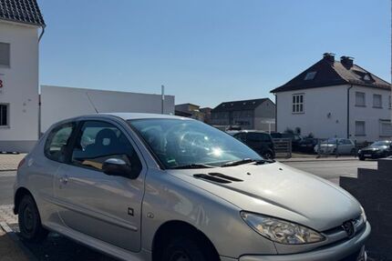 Peugeot 206 164.000 km 2.200 &euro; Wächtersbach 63607