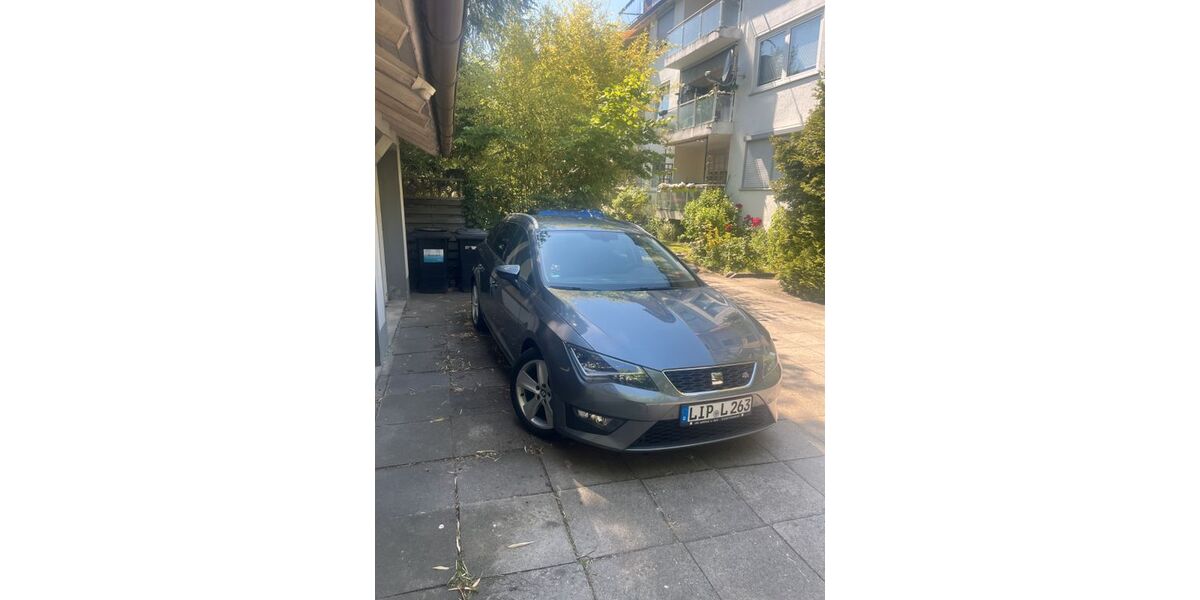 Seat Leon 158.000 km 10.500 &euro; Bielefeld 33609