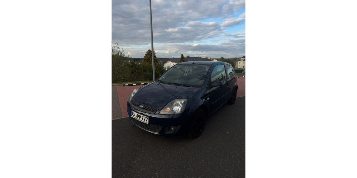 Ford Fiesta 125.000 km 2.890 &euro; Höhr-Grenzhausen 56203