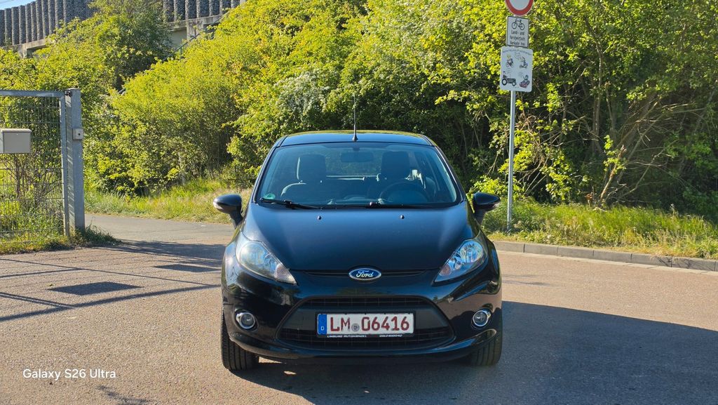 Ford Fiesta 59.000 km 6.100 &euro; Staffel 65556