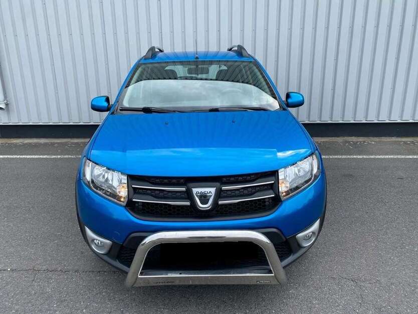 Dacia Sandero 190.800 km 2.800 € Berlin 10318