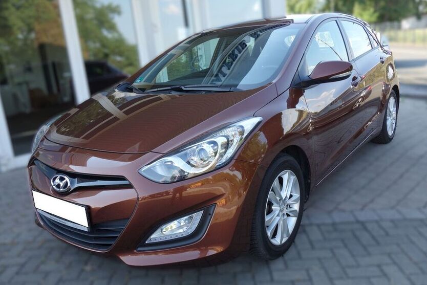 i30