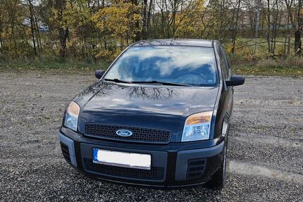 Ford Fusion 134.000 km 2.000 € Nürnberg 90491