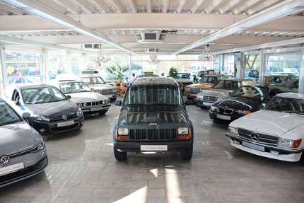 Jeep Cherokee 275.000 km 7.900 &euro; Essen 45356