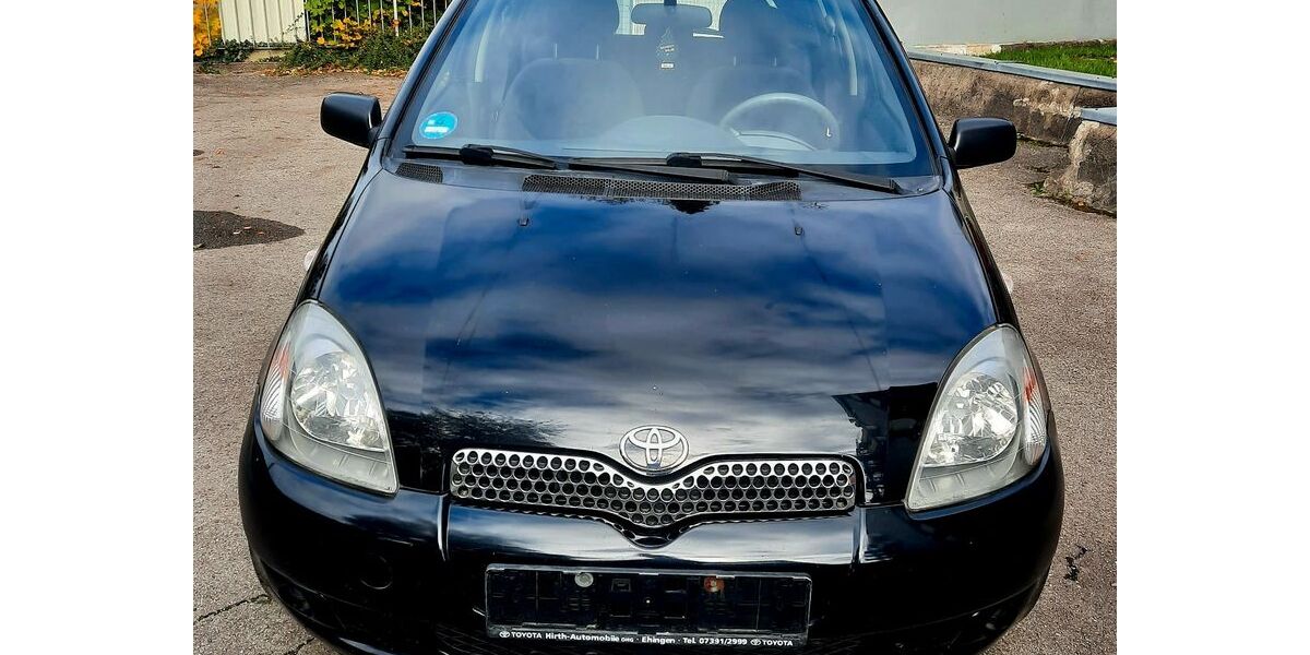 Toyota Yaris 119.200 km 2.200 &euro; München 80796