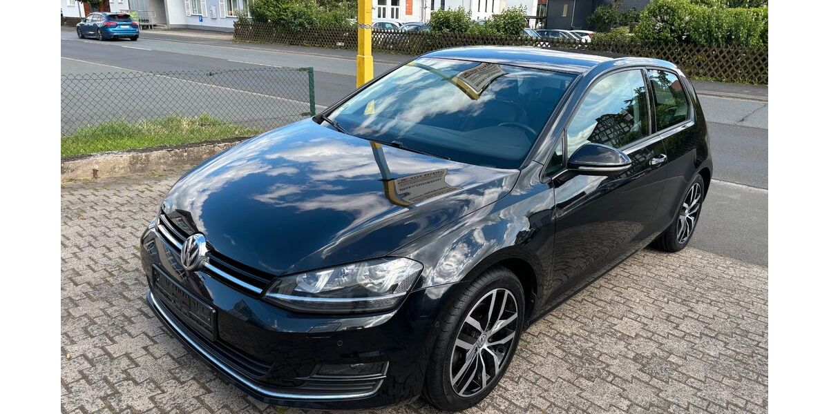 VW Golf 223.000 km 5.490 &euro; Lahntal/Sterzhausen 35094