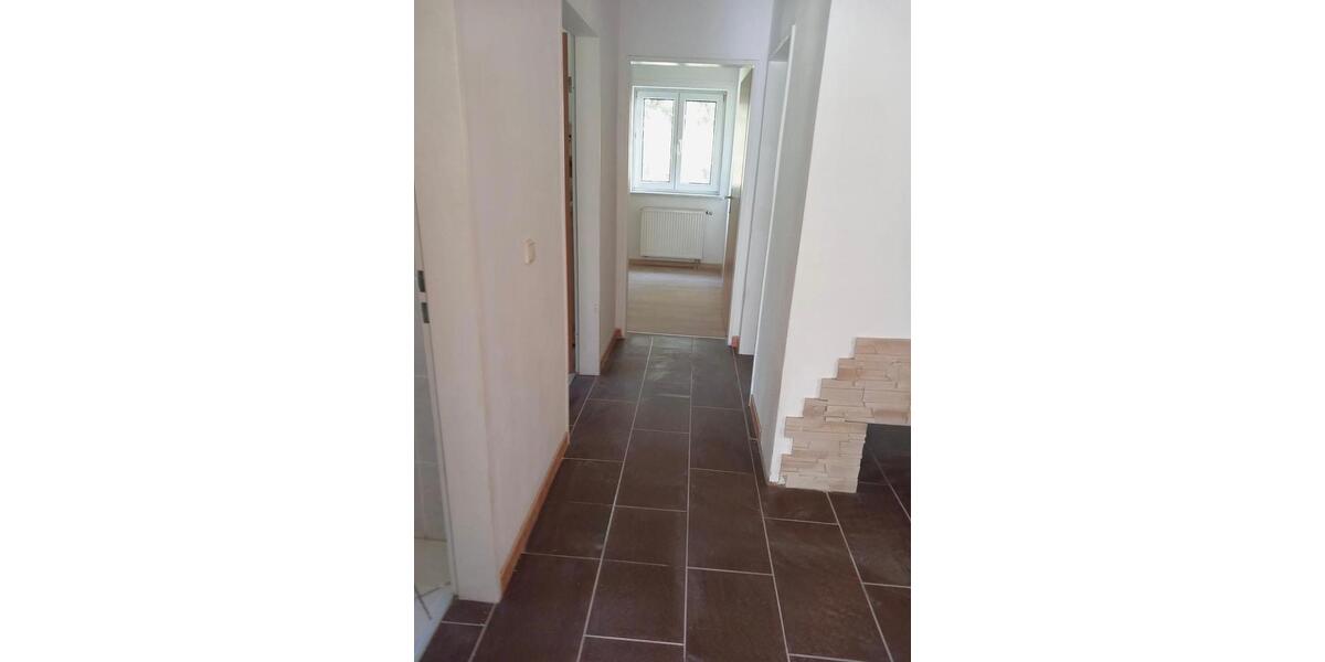 Etagenwohnung Wunsiedel - 3 Zimmer, 75 m&sup2;, 90.000&euro; | Angebot:26186692