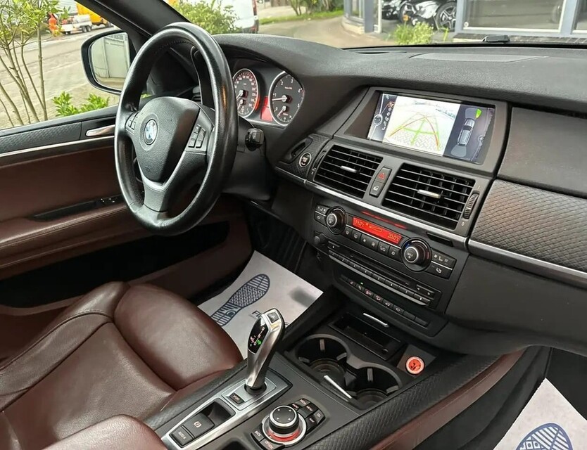 BMW X5 249.999 km 17.900 € Regensburg 93019
