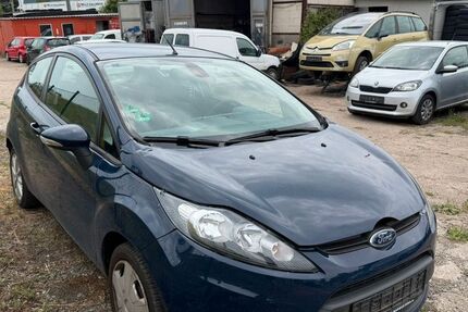 Ford Fiesta 210.000 km 700 &euro; Jena 07751