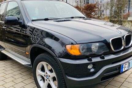 BMW X5 241.000 km 7.500 &euro; Frankfurt am Main 60435