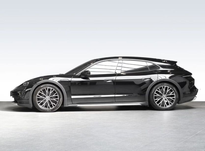 Porsche Taycan 84.600 km 64.900 € Altenmarkt 83352