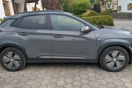 Hyundai KONA Elektro 139.000 km 16.000 &euro; Mittenwald 82481