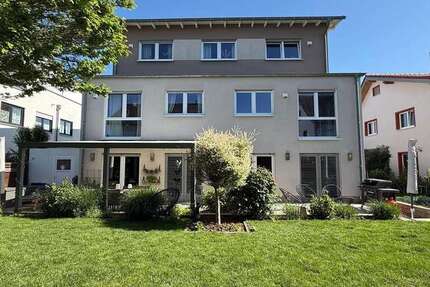 Haus Friedberg (Hessen) - 3 Zimmer, 120 m&sup2;, 1.800&euro; | Angebot:27335491