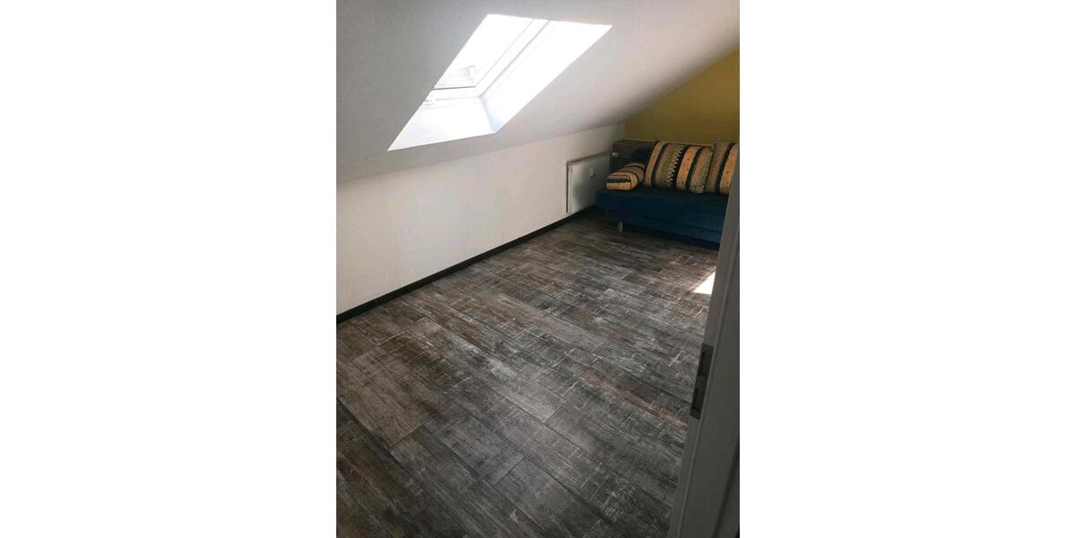 Dachgeschoßwohnung Rennerod - 4 Zimmer, 118 m&sup2;, 109.000&euro; | Angebot:26425634